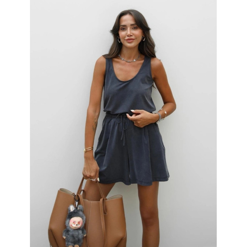 Lengvas kostiumėlis