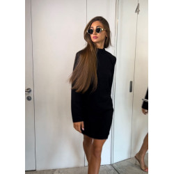 Suknelė su atvirtą nugarą