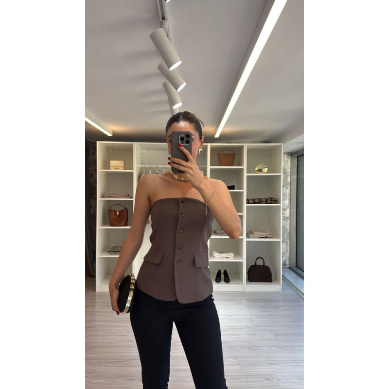 Korsetas su sagutėmis