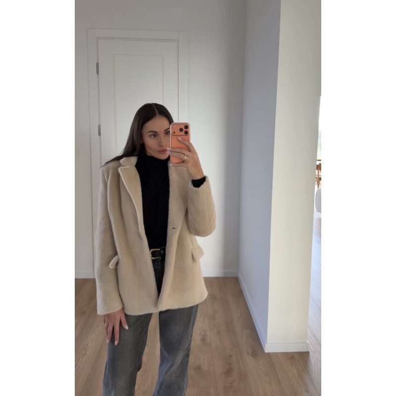 Trumpas paltukas/švarkas