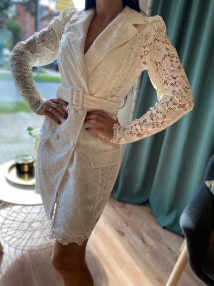 Švarko tipo suknelė