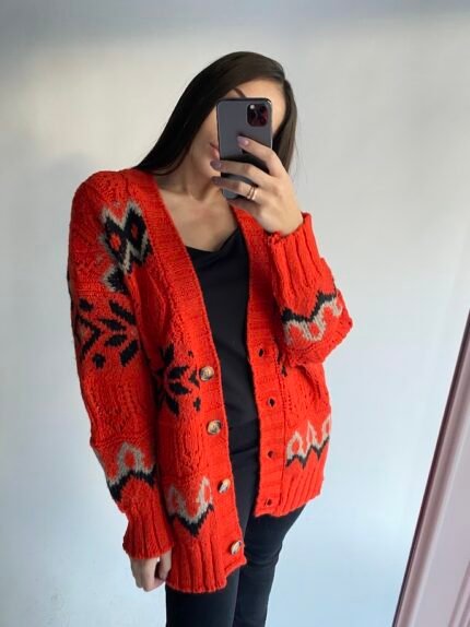 Universalus megztinis